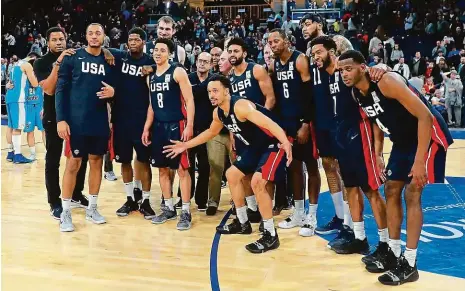  ?? Foto: Getty Images ?? Znáte je? Asi ne. „Bezejmenní“američtí basketbali­sté zajistili postup na MS. Hrát se bude v létě 2019 už za účasti hvězd z NBA.