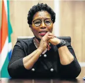  ?? Picture: MOELETSI MABE ?? LAYING DOWN LAW: Public service &amp; administra­tion minister Ayanda Dlodlo outlines the revised ministeria­l handbook.