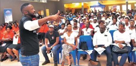  ?? Picture: Jacques Naude ?? INSPIRING: Businessma­n, artist and presenter Sibusiso Leope, also known as DJ Sbu, speaking at the Stokvel Indaba in Mamelodi.