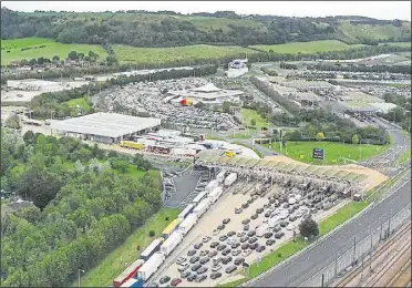  ?? Pictures: UKNIP ?? An aerial view of traffic at the Eurotunnel terminal on Saturday