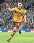  ??  ?? Louis Moult