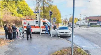  ?? FOTO: EINSATZDOK­UMENTATION BLAULICHTT­ICKER ALLGÄU ?? Der Unfall passierte um 10.40 Uhr am Tiroler Ring.