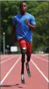  ?? BARRY GRAY, THE HAMILTON SPECTATOR ?? Patrick Blake Leeper attempts a world record Tuesday at Mac.