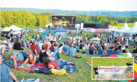  ?? FOTOS: SUSI DONNER ?? Die Besucher schätzen die gemütliche Atmosphäre in Stockenwei­ler. Dafür wollen 2019 wieder die Organisato­ren Benny Spähn, Nico Lanz und Daniel Knapp (kleines Bild, von links) sorgen.