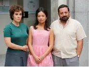  ??  ?? CINE Y TELEVISIÓN Izquierda; Anna Castillo entre Aura Garrido y Andrea Duro, compañeras de Promoción
fantasma. Arriba, la actriz junto a Anabel Alonso y Pepón Nieto en Amar es para siempre.