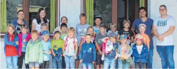  ?? FOTO: JOSCH ?? Die Kinder müssen bei einer Rallye durch Ennetach ihr musikalisc­hes Können unter Beweis stellen.