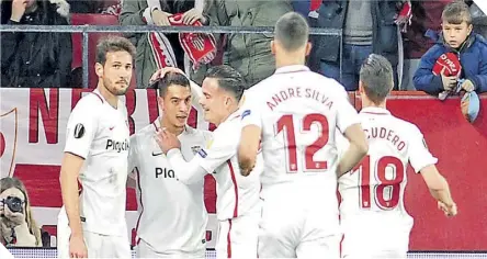  ?? FOTO: AFP ?? Wissam Bin Yedder celebra su segundo gol del partido que ganó.