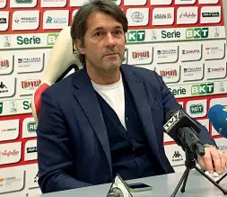  ??  ?? Esperienza Il direttore generale del Calcio Padova Giorgio Zamuner