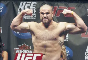  ??  ?? Le boxeur Tim Hague est mort 36 heures après son combat. La Ville d’Edmonton, où a eu lieu le drame, a instauré une enquête. - Archives