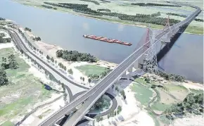  ??  ?? El nuevo Puente, que conectará la zona baja del Chaco con Asunción, a través de la Costanera, cotizará aún más la tierra chaqueña, estiman. En la actualidad, ya se registran invasiones al otro lado del río.