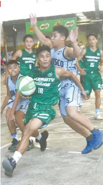  ?? SUNSTAR FOTO/ RUEL ROSELLO ?? SECONDHALF SURGE. The UV Baby Lancers poured it all in the second half to turn a sevenpoint game into a 34-point rout in the Milo Paserelle semifinals.