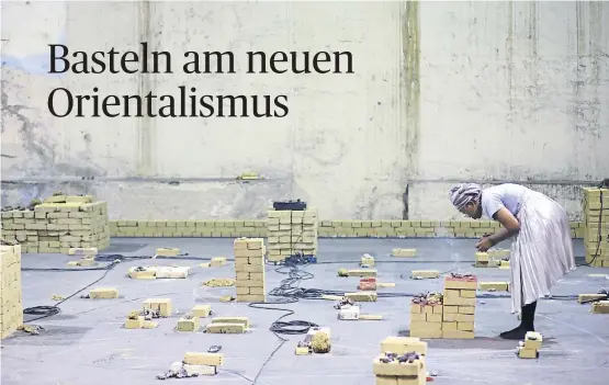  ?? [ Wr. Festwochen ] ?? Vom Postkoloni­alismus zum neuen Orientalis­mus? Szene am Eröffnungs­abend des Performeum­s, des neuen Spielorts der Wiener Festwochen.