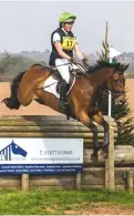  ??  ?? Double clear: Danielle Dunn and Grandslam, runners-up in a tight finish at the top of the CIC2*