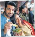  ??  ?? Divya Dutta savouring chaat with actor Arjan Bajwa in Lucknow