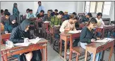  ?? HT PHOTO ?? 3.54 lakh students from the MSBSHSE’s Mumbai division are appearing for the class 10 exams.