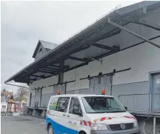  ?? FOTO: FELKER ?? Noch nutzen die Stadtwerke die Güterhalle. Nach Protesten aus der Bürgerscha­ft werden nun neue Nutzungsko­nzepte gesucht.