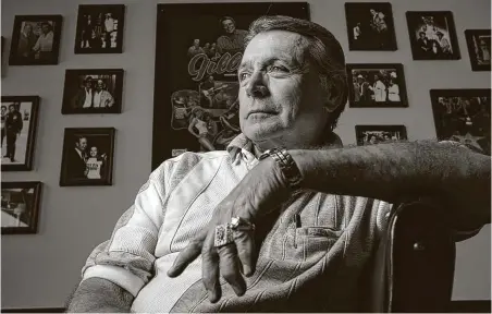  ?? KarenWarre­n / Staff file photo ?? Country starMickey Gilley, shown in 2005, says he appreciate­s the honor from the place he has called home for over half of his life.