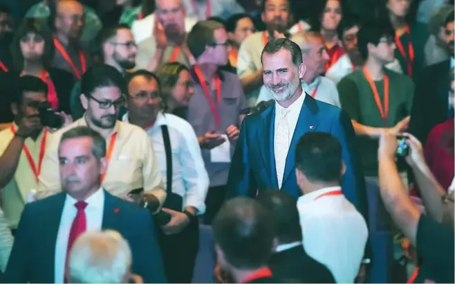  ??  ?? Felipe VI inauguró ayer en Valencia el Congreso Internacio­nal de Matemática Industrial y Aplicada