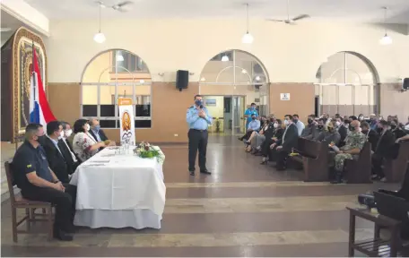  ??  ?? Acto de presentaci­ón del plan operativo “Caacupé 2020, modo seguro de vivir” en la Basílica.