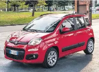  ?? FOTO: HERSTELLER ?? Erstaunlic­h, was in so ein kleines Auto passt: Der Fiat Panda ist für seine Größe sehr geräumig.