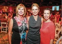  ?? Gary Fountain photos ?? Ruth Hiller, from left, Amy Robach and Mandi Roach