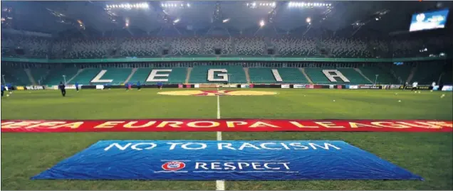  ??  ?? ESTO SE ENCONTRARÁ EL MADRID. Así lució el estadio del Ejército Polaco la pasada temporada en el Legia-Ajax que se jugó a puerta cerrada en la Europa League.