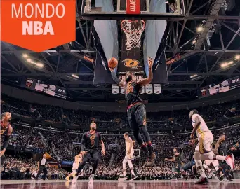  ??  ?? LeBron James, 33 anni, ala dei Cavs, viaggia a 27.3 punti, 8 rimbalzi e 8.8 assist di media in stagione