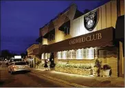 ?? FILE ?? The Oakwood Club is among Dayton-area restaurant­s scheduled to reopen their dining rooms this week for the first time since March.