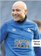  ??  ?? Aaron Mooy