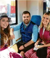  ??  ?? Corinna, Andi und Sylvana fahren öfter nach München auf das Volksfest.