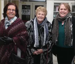  ??  ?? Laura McHugh, Peggy Downey and Paula Kelly