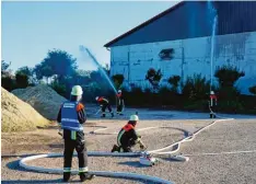  ?? Foto: Michael Riesinger ?? Bei der jüngsten Inspektion wussten die Feuerwehr Verantwort­lichen bis zuletzt nicht, welche Übung das Team erwartet.