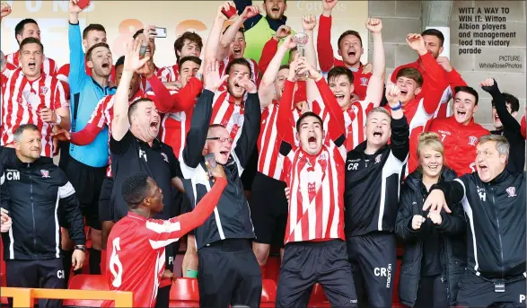  ?? PICTURE: WhiteRoseP­hotos ?? WITT A WAY TO WIN IT: Witton Albion players and management lead the victory parade