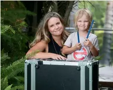  ?? MARK TAYLOR/
STUFF ?? Nicola Thomson, along with son Indy, is devastated at the loss of all her band gear.