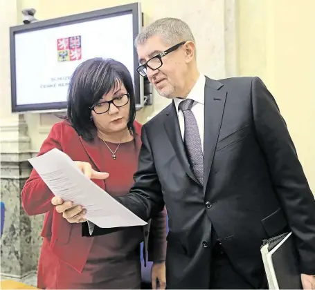  ?? Předseda vlády Andrej Babiš avizoval už loni, ministryně financí Alena Schillerov­á mu vyšla vstříc. Pokud projde, novela daňového zákona by měla začít platit již příští rok. FOTO MAFRA – DAN MATERNA ?? Zrušení superhrubé mzdy