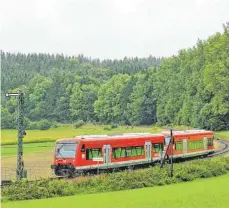  ?? FOTO: BERND HASENFRATZ ?? Die Moorbahn ist wieder bis Oktober unterwegs.