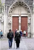  ?? ARCHIVFOTO­S (2): ARMIN FISCHER ?? Die Gebeine des Hl. Viktor ruhen im Dom.