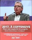  ?? (Photo AFP) ?? « Il y a un vote et j’en respecte la teneur » , a déclaré Pierre Laurent. Le choix est désormais entre les mains des militants.