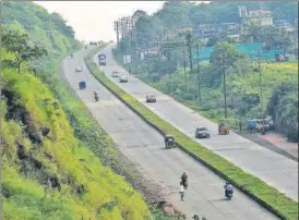  ?? PRAFUL GANGURDE/HT ?? The Mumbra bypass was reopened on Monday by state guardian minister Eknath Shinde. The road was shut since May for repair work.