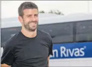  ??  ?? Piqué llegó tan feliz a la concentrac­ión de España.