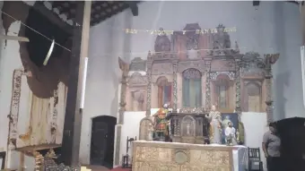  ??  ?? El altar resultó con daños luego de una lluvia registrada el 9 de mayo del año 2019.