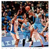  ??  ?? Stephon Marbury en un partido de la CBA.