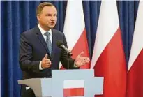  ??  ?? Der polnische Präsident Andrzej Duda begründet sein Veto gegen das Gesetz. Foto: PAP/dpa