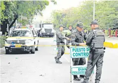  ?? Foto Carlos Ramírez. ?? Diagonal de donde mataron a ‘El Paisa’, está una alcabala fronteriza. /