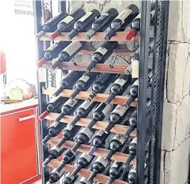  ?? ARCHIVO ?? En la vivienda quedó una colección de vinos de alta gama