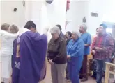  ??  ?? Ayer fue catorce de febrero, pero no sólo se celebró el Día del Amor y la Amistad, sino que también la comunidad católica celebró el Miércoles de Ceniza, así como el inicio de la Cuaresma.