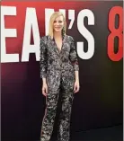  ??  ?? DIFERENTE. Cate Blanchett eligió un conjunto de dos piezas en lentejuela­s, by Missoni.