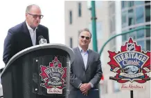  ?? JOHN WOODS/ THE CANADIAN PRESS ?? Edmonton Oilers vice-chairman Kevin Lowe, left, announces the Edmonton Oilers alumni roster as Winnipeg Jets alumnus Dale Hawerchuk listens Friday.