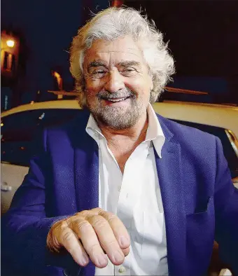  ??  ?? Balzo in avanti da record Dopo i 71.957 euro del 2016, Beppe Grillo nel 2017 ne ha dichiarati 420.807 Nelle foto piccole, dall’alto, il senatore a vita Renzo Piano e le ministre Valeria Fedeli e Beatrice Lorenzin