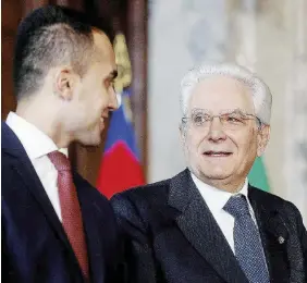  ?? Ansa ?? Cambio linea Il capo dello Stato, Sergio Mattarella, e il vicepremie­r e ministro del Lavoro, Luigi Di Maio